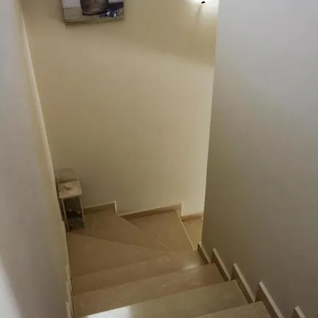Appartement Mandis - Alexandra 2nd Floor