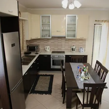 Mandis - Alexandra 2nd Floor 아파트 *